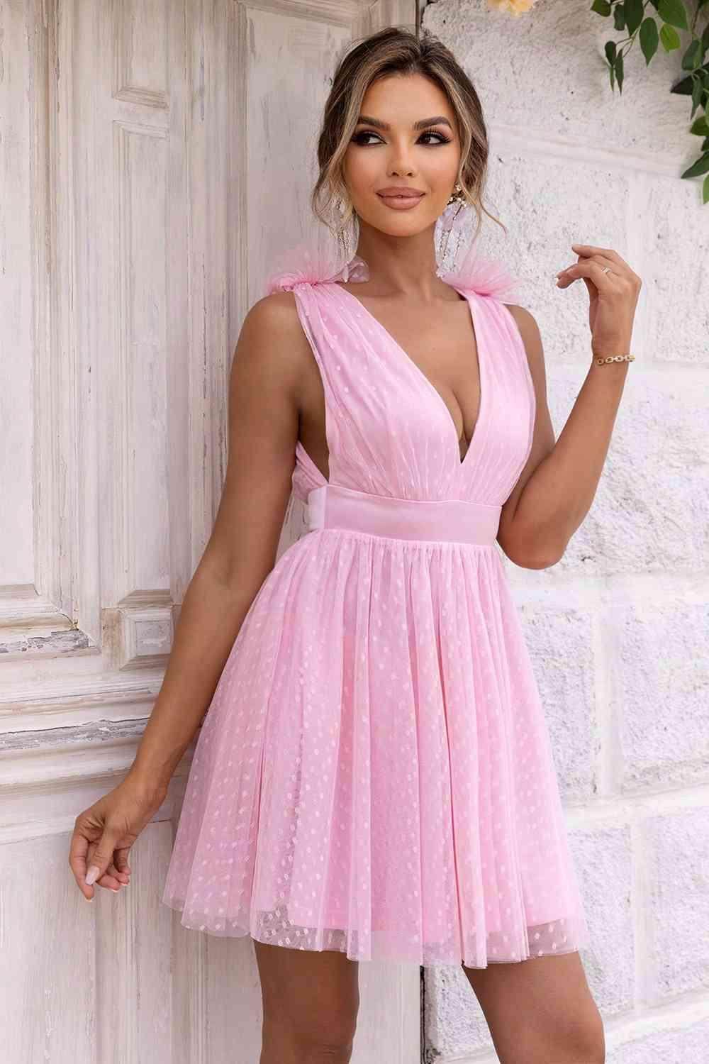 Open Back Sleeveless Mesh Dress with Lace Detail and Lining
