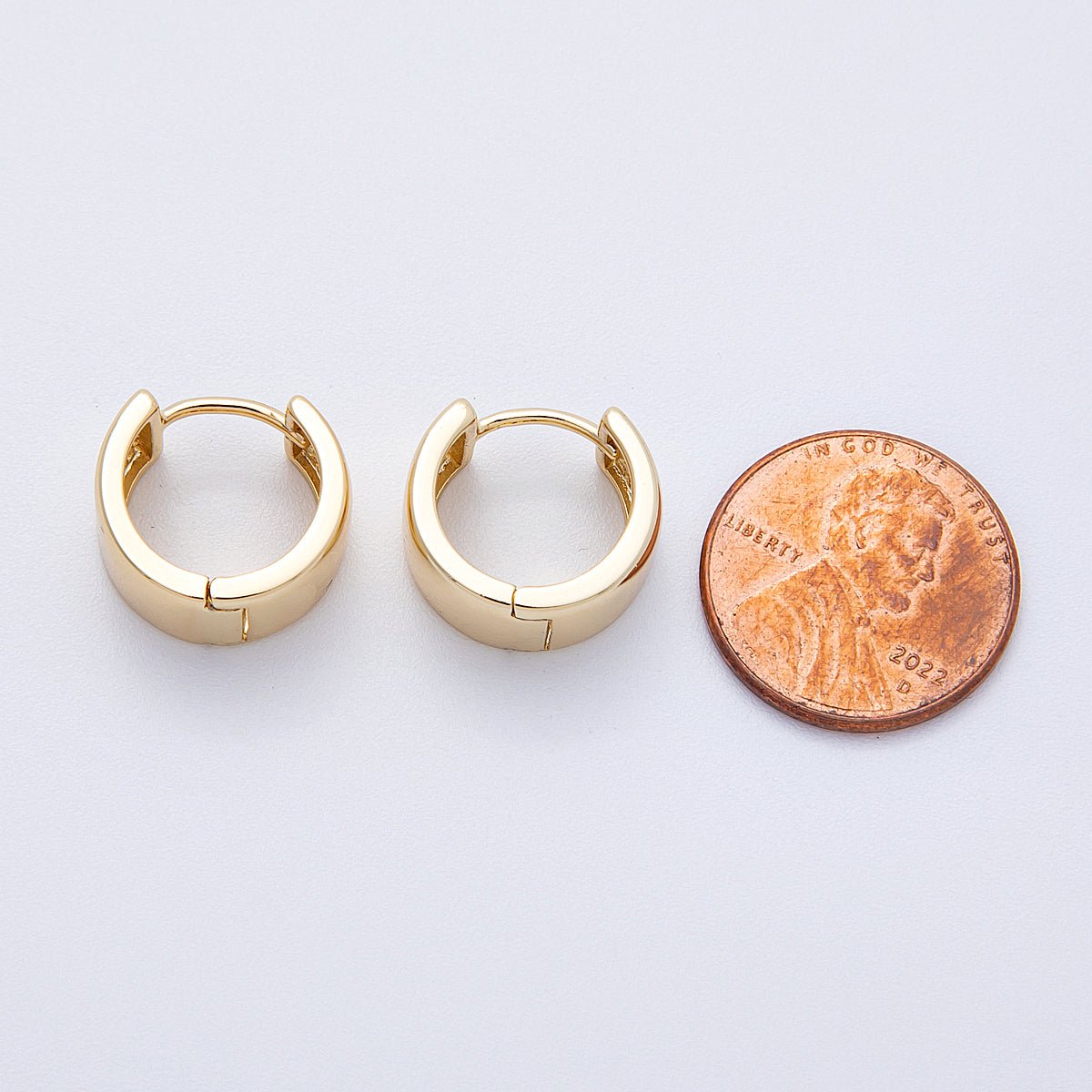 14K Gold Filled 15mm Minimalist Plain Wide Huggie Earrings | Earrings-00181