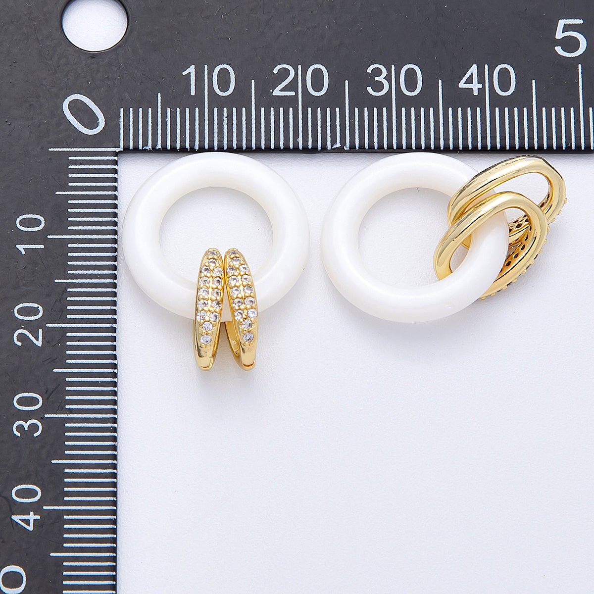 16K Gold Filled 20mm White Enamel Round Double Micro Paved CZ Interlock Link Charm Finding | Findings-00033