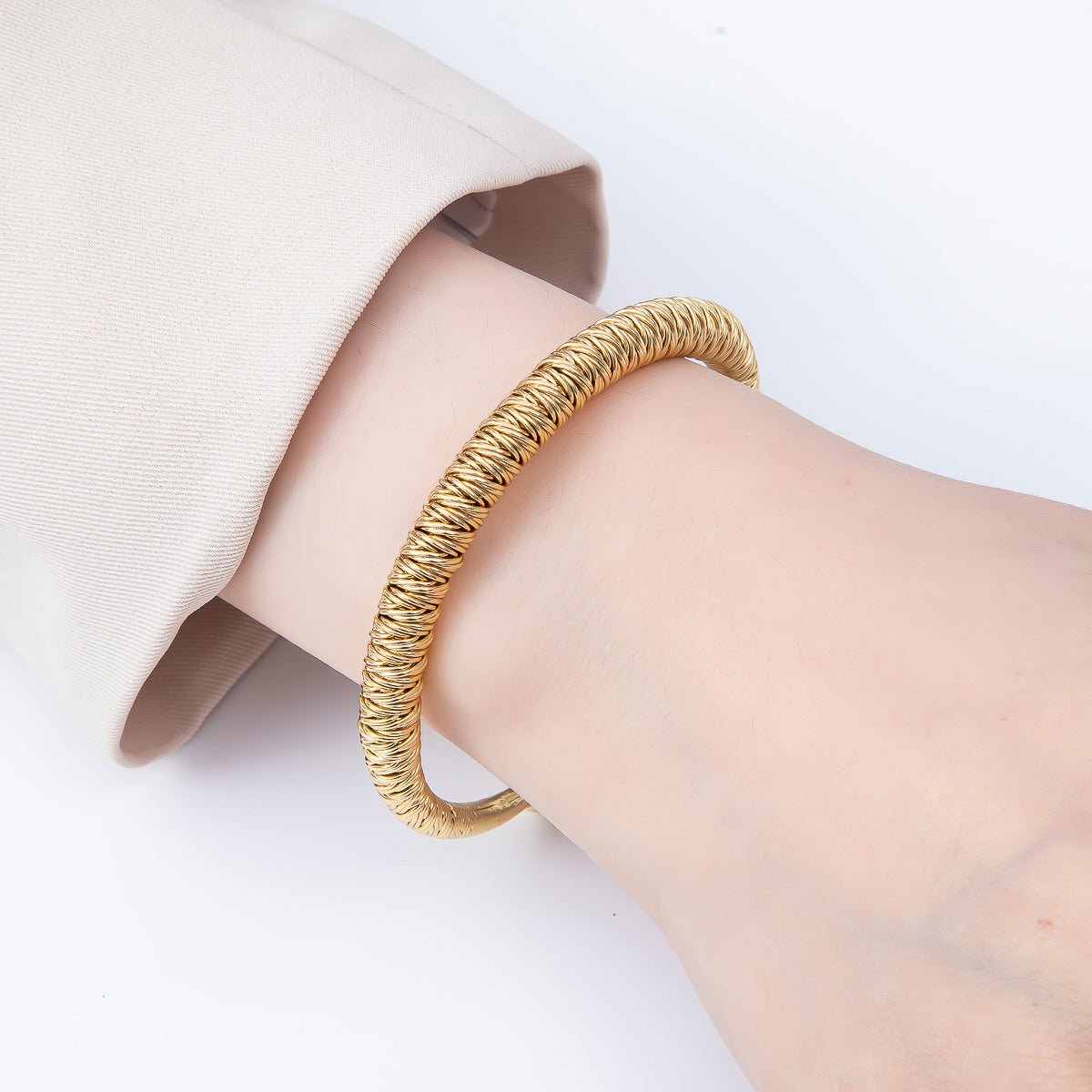 16K Gold Filled 7mm Geometric Textured Wire Cuff Bracelet | WA-04298