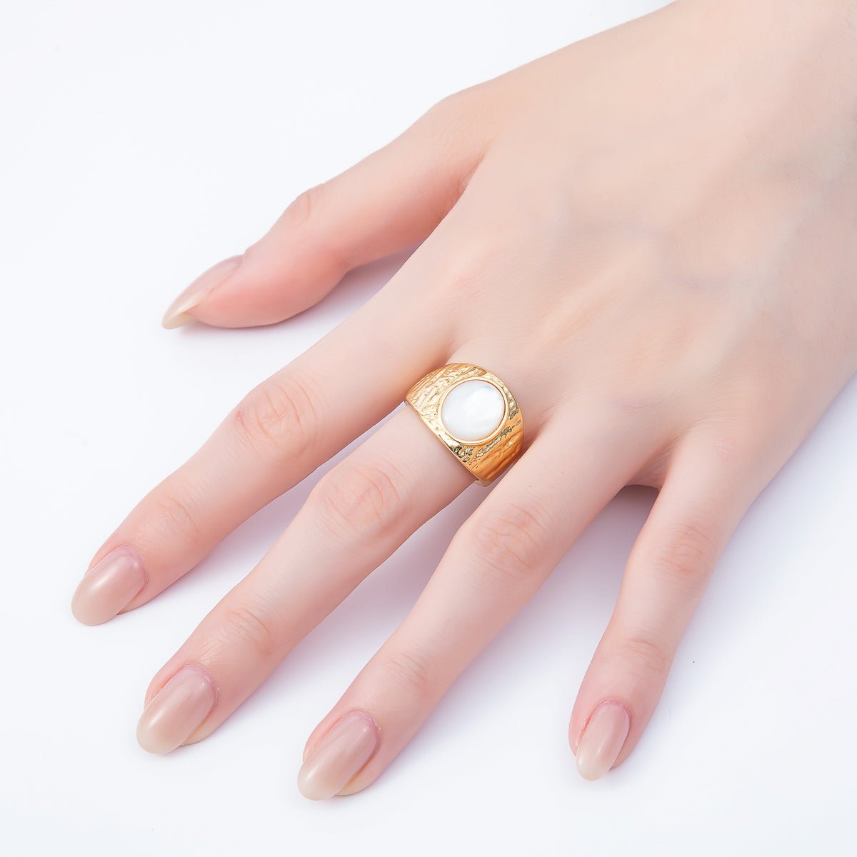 16K Gold Filled Shell Pearl Cabochon Wide Textured Hammered Signet Ring | Rings-00091