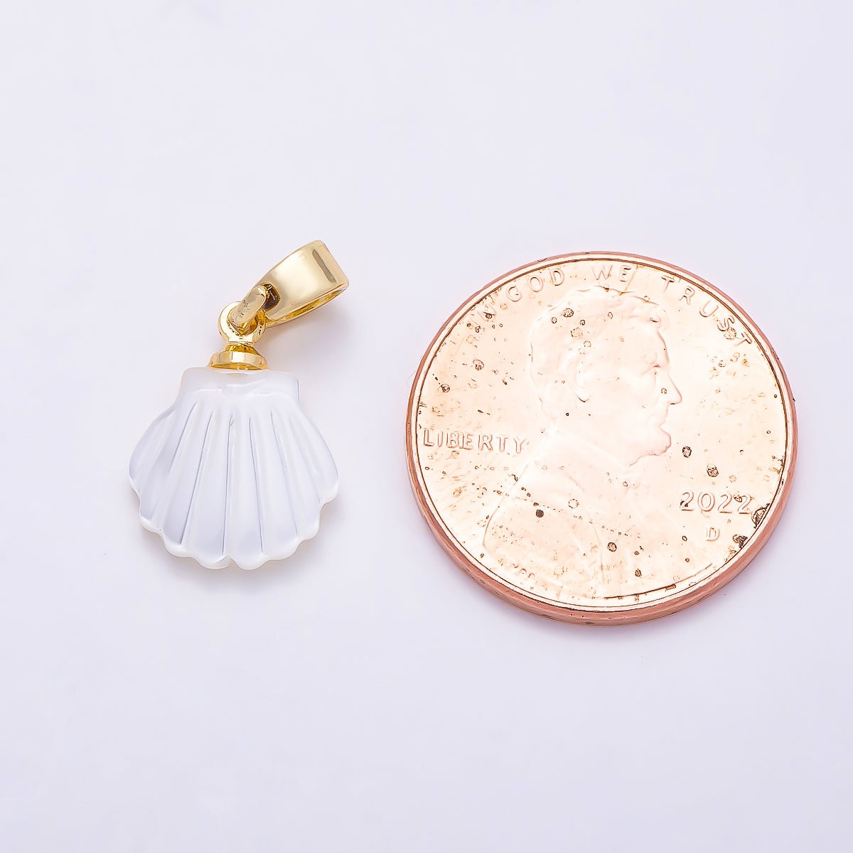 18K Gold Filled 13mm White Scallop Sea Shell Pearl Pendant | Charms-01409