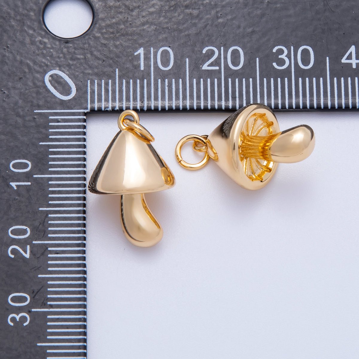 18K Gold Filled 19mm Minimalist Mushroom 3D Multidimensional Charm | Charms-00426
