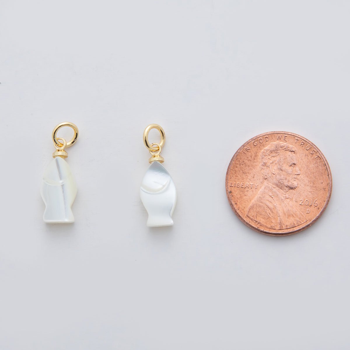18K Gold Filled 20mm White Shell Pearl Fish Charm | M860