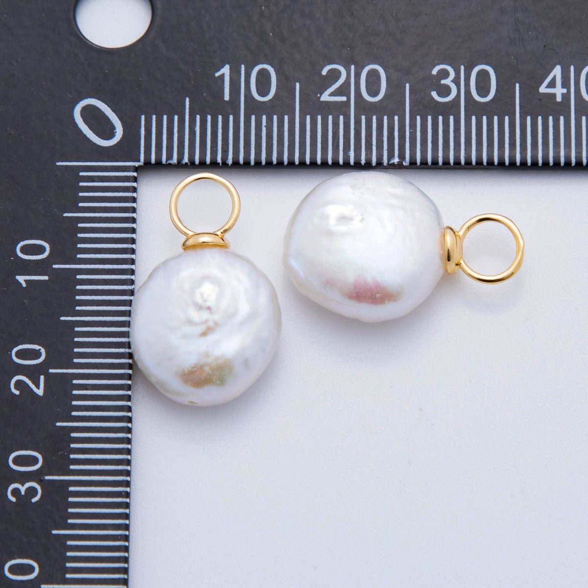 18K Gold Filled 21mm White Freshwater Oval Pearl Charm | AF622