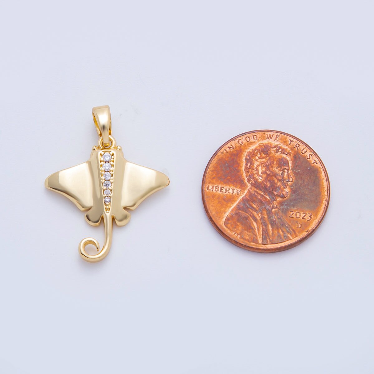 18K Gold Filled 24mm Micro Paved CZ Ocean Stingray Fish Pendant | AF-01105