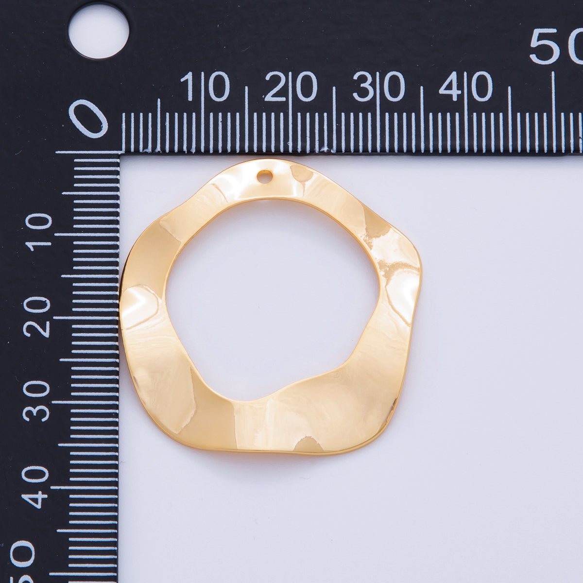 18K Gold Filled 35.5mm Hammered Abstract Donut Thin Charm Finding | Z1184
