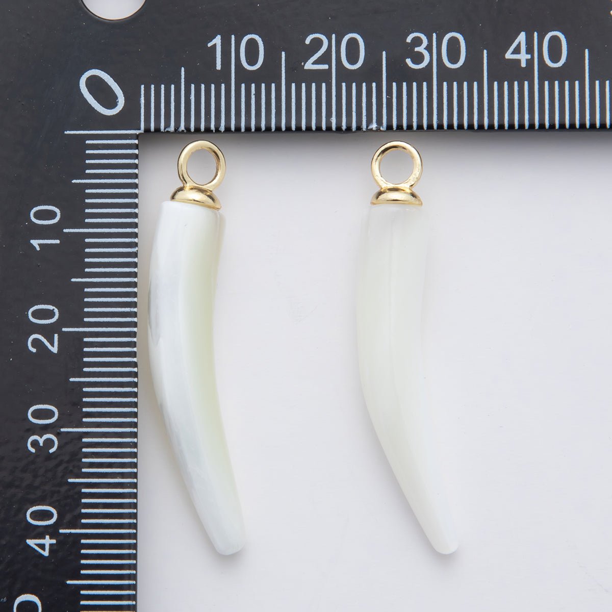 18K Gold Filled 40.5mm White Shell Pearl Tusk Drop Charm | AF335