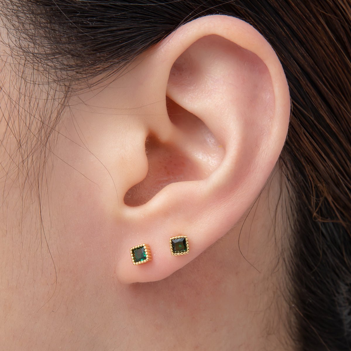 18K Gold Filled 5mm Emerald Green CZ Rhombus Bubbly Framed Studs Earrings | AD1571