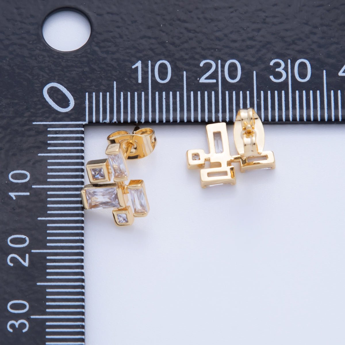 18K Gold Filled Baguette CZ Artificial Square Stud Earrings | AI378