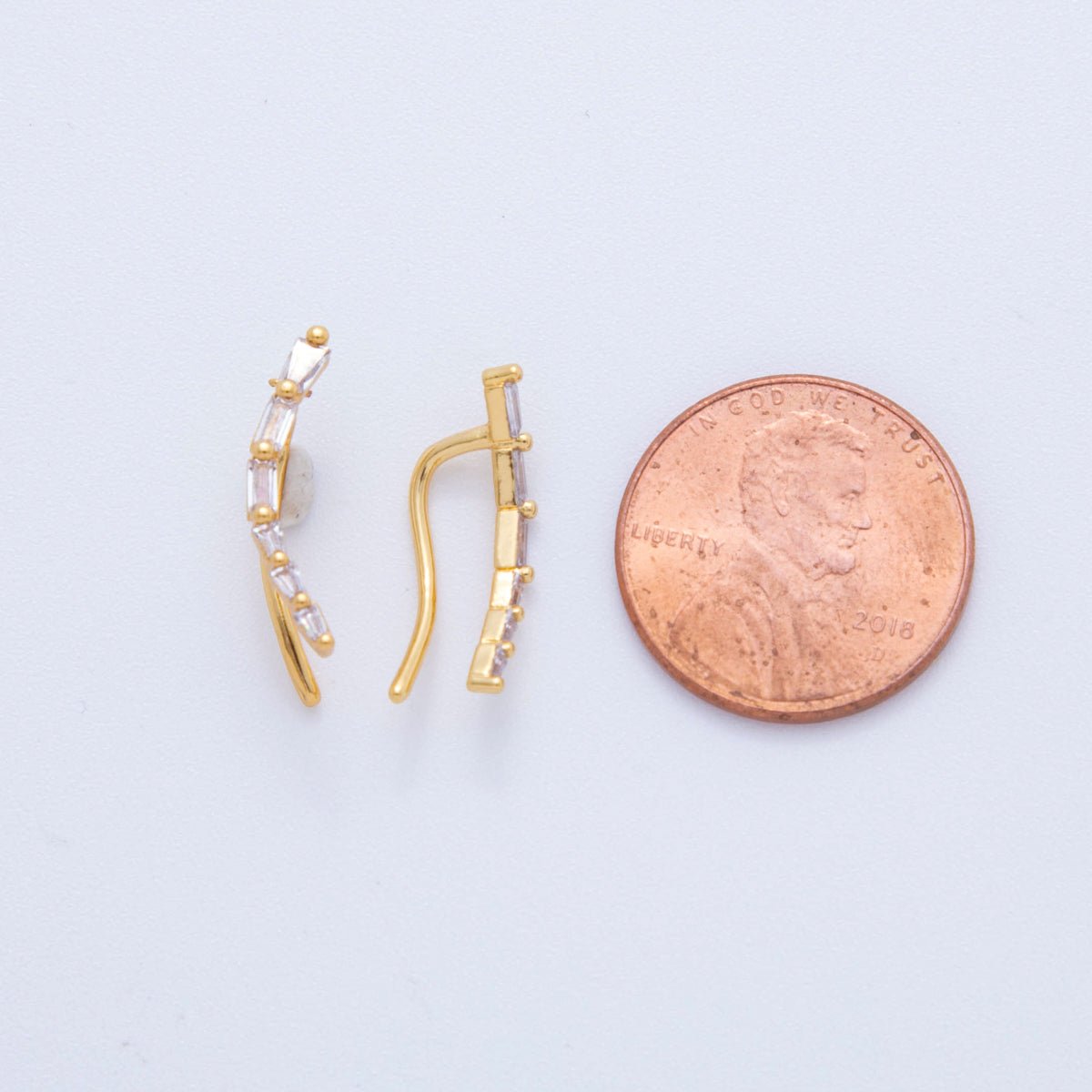 18K Gold Filled Clear Baguette CZ Curve Ear Climber Earrings | AI382