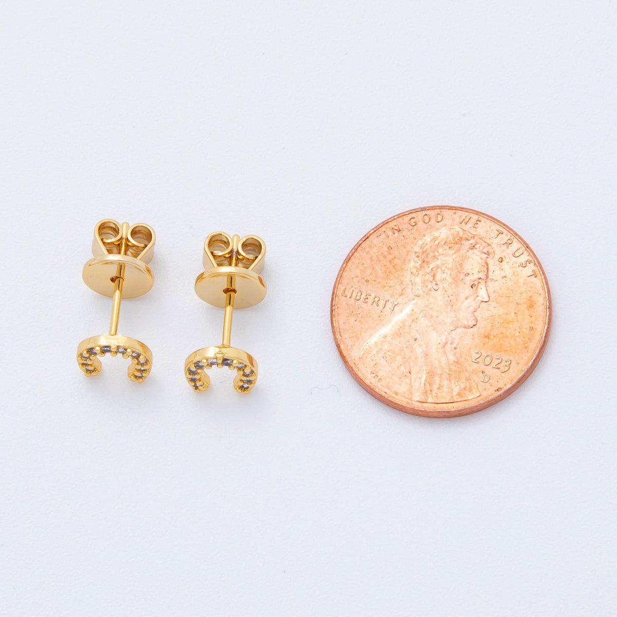 18K Gold Filled Lucky Horse Shoe Micro Paved Mini Studs Earrings | AJ178