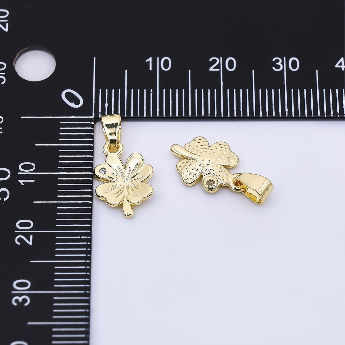 24K Gold Filled 13mm Round CZ Lucky Clover Leaves Pendant | AH-533