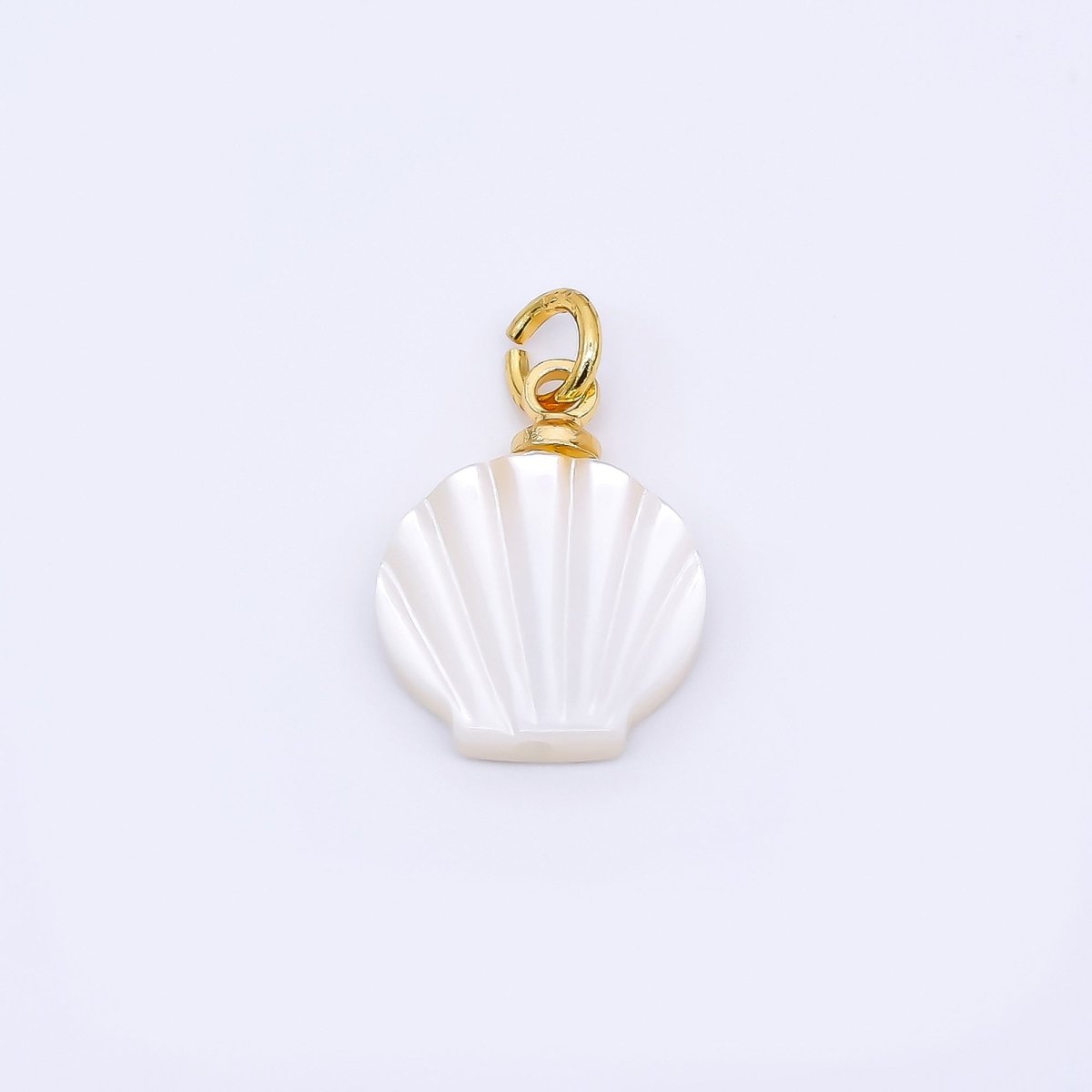 24K Gold Filled 13mm Fan-Shaped Scallop Sea Shell Pearl Charm | P1792