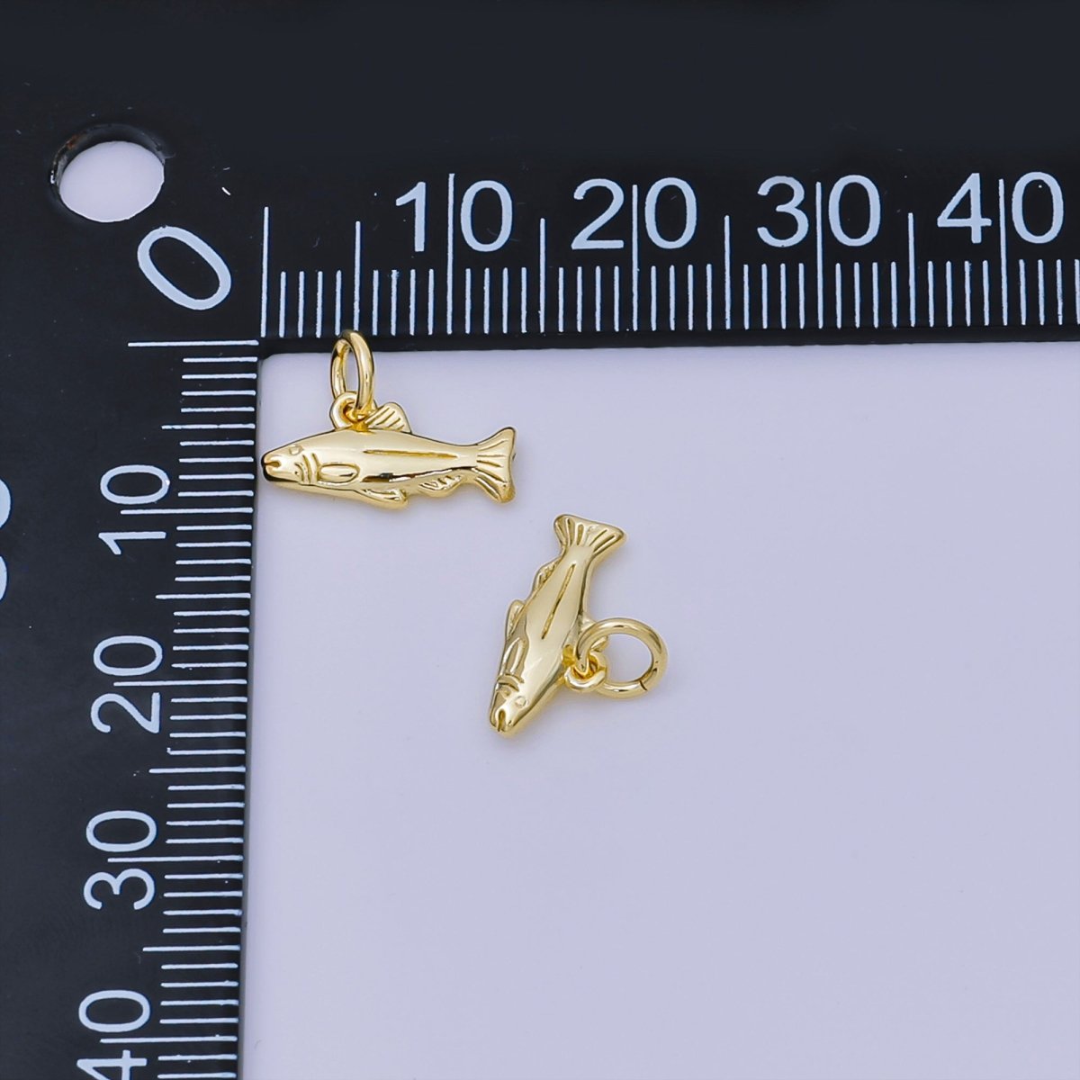24K Gold Filled 6.5mm Pisces Sea Fish Animal Charm | AJ-382
