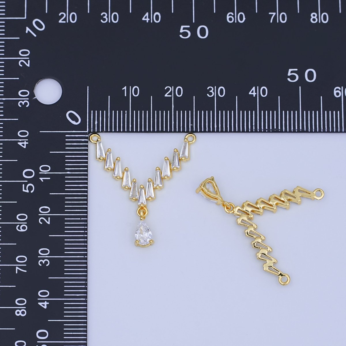 24K Gold Filled Clear CZ Baguette Teardrop V-Shaped Connector | Y024