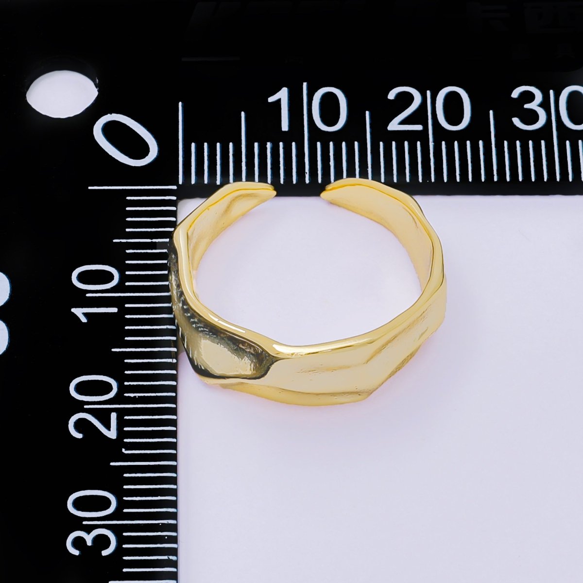 24K Gold Filled Hammered Freeform Round Open Ring | O377