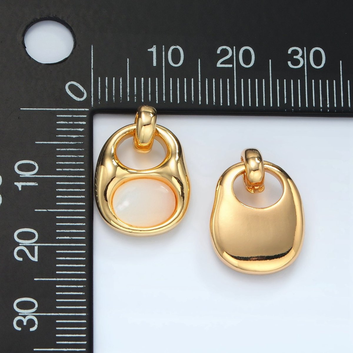 24k Gold Filled 18mm Shell Pearl Bezel Can Opener Charm | D699