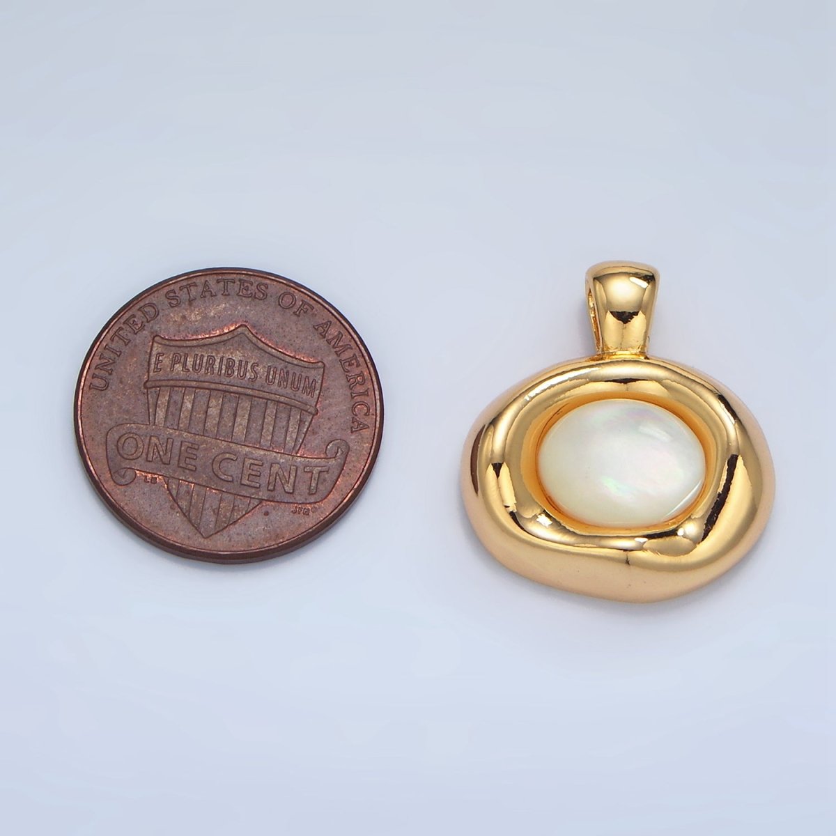 24K Gold Filled Shell Pearl Cabochon Gemstone Oval Molten Bezel Pendant | AA131
