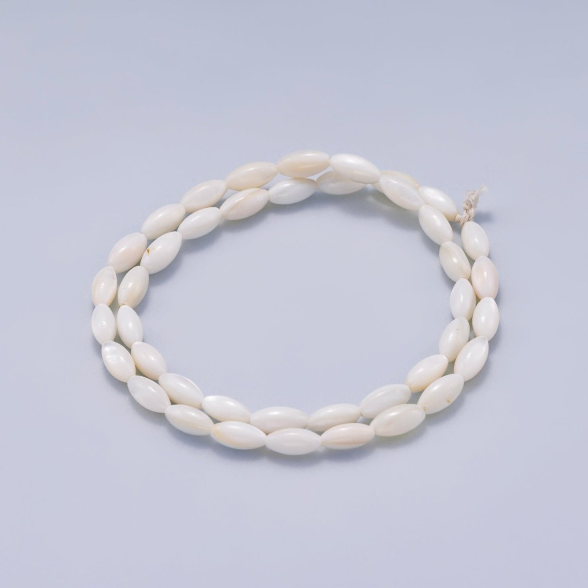 4.5mm White Button Trochid Freshwater Pearl Strand Finding | WA-04421