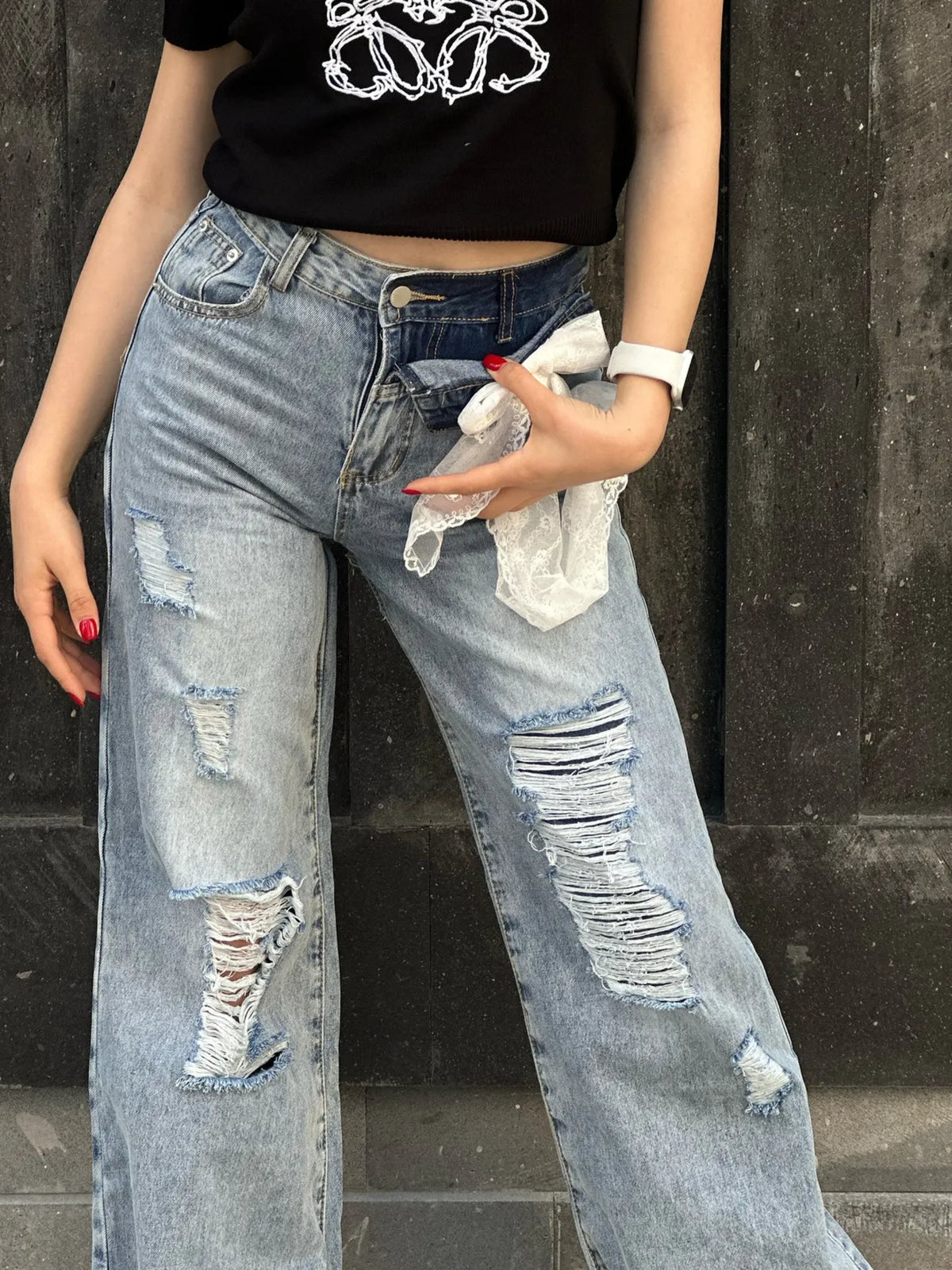 Distressed Wide Leg Jeans