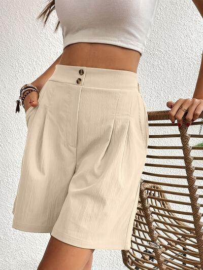 Pocketed Half Elastic Waist Shorts with Side Pockets