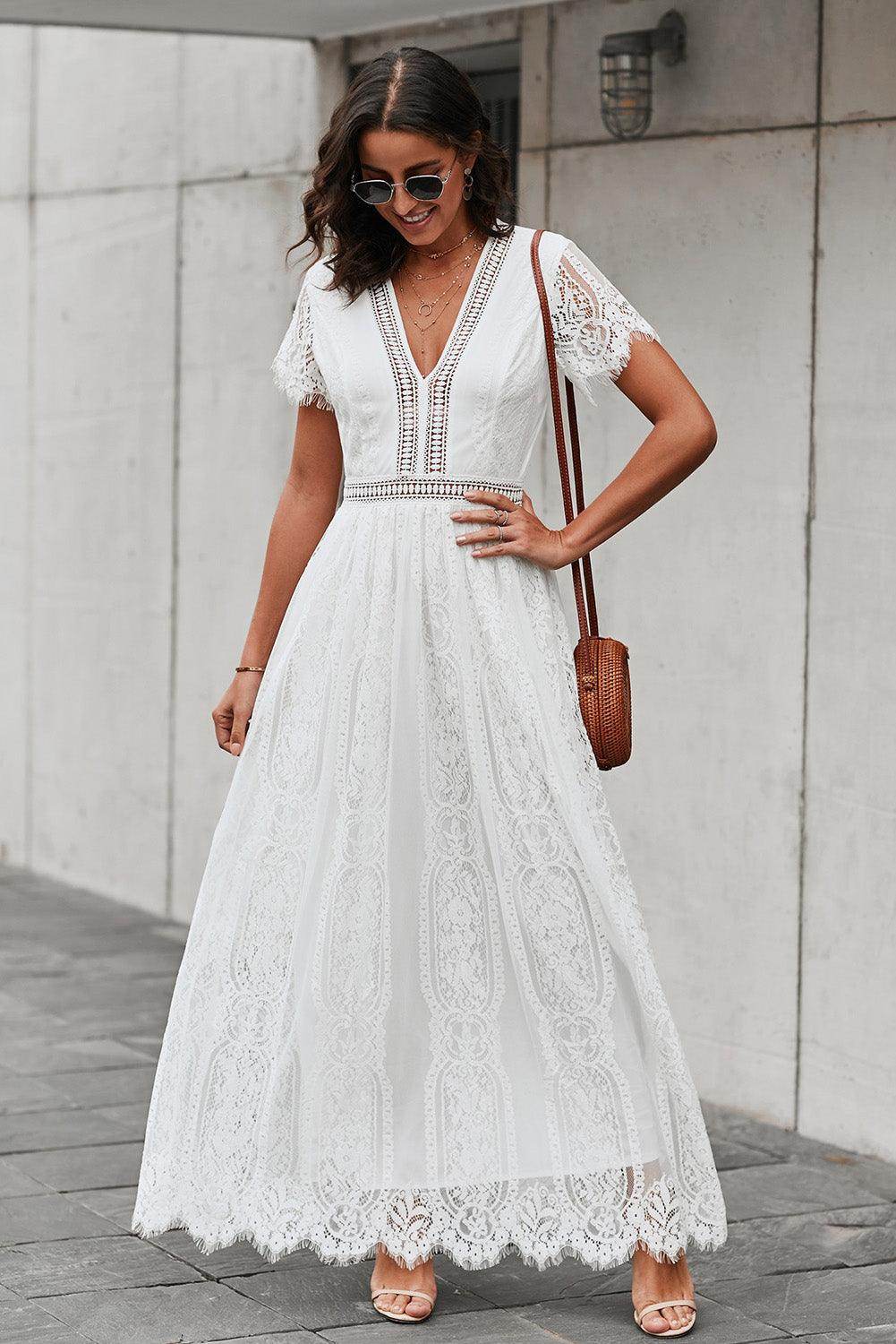 Scalloped Trim Lace Plunge Dress for Elegant Occasions