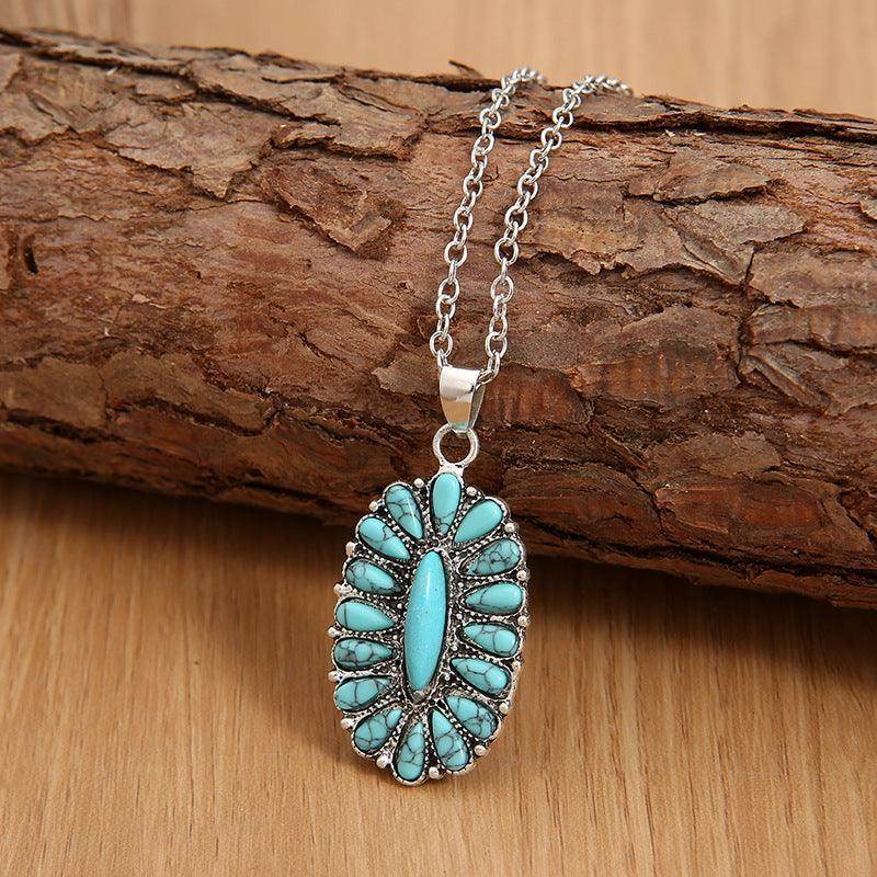 Artificial Turquoise Pendant Alloy Necklace for Stylish Wear