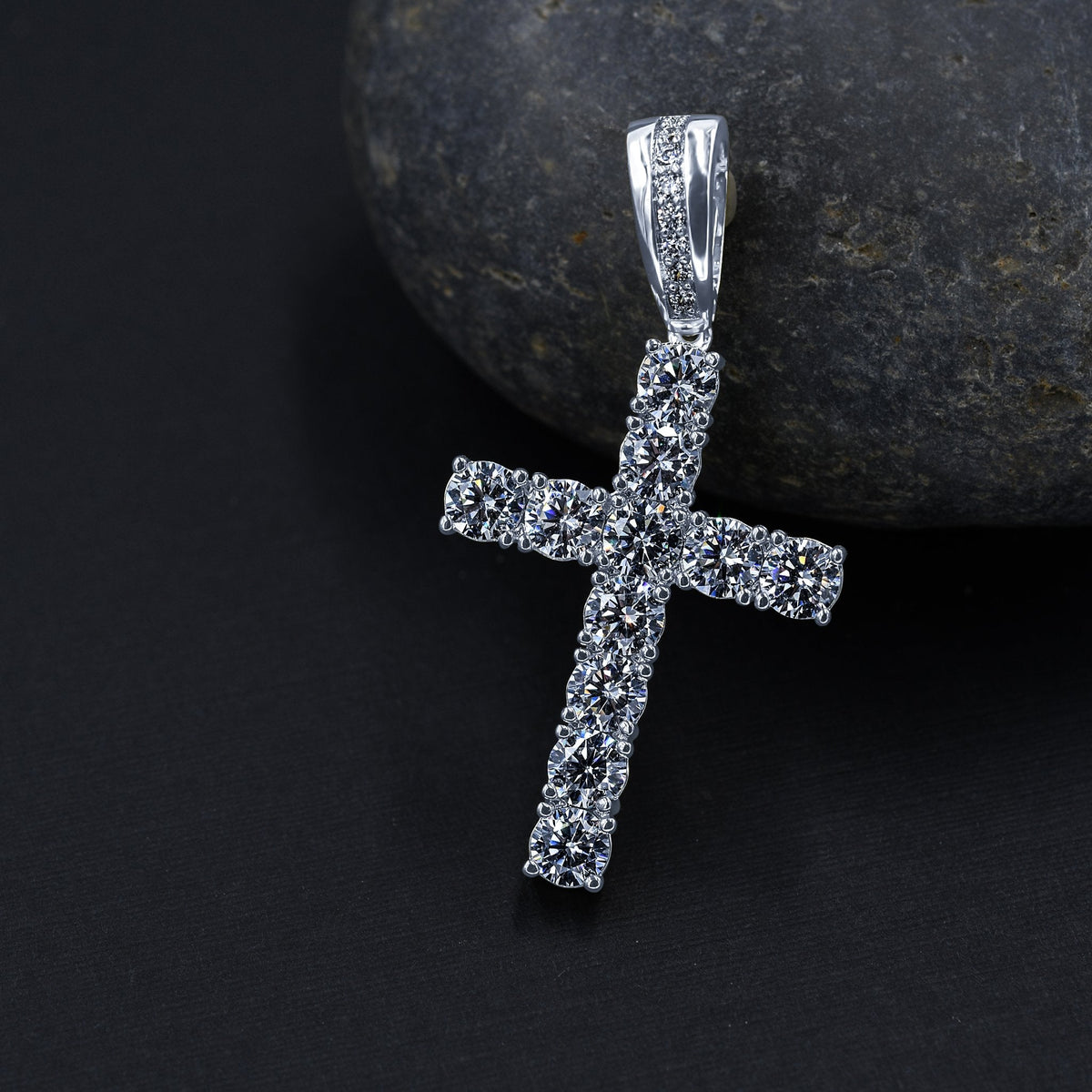 URGE Pendant with CZ Stone | 912811