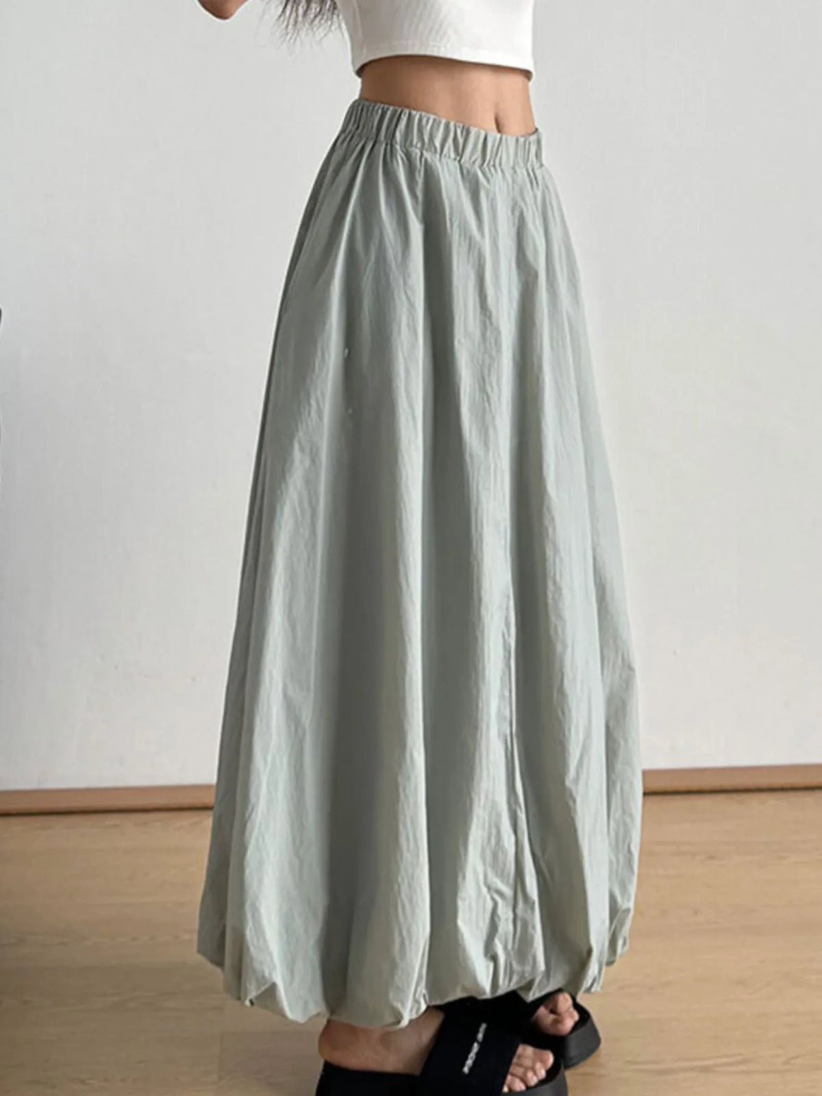 Elastic Waist Bubble Hem Maxi Skirt