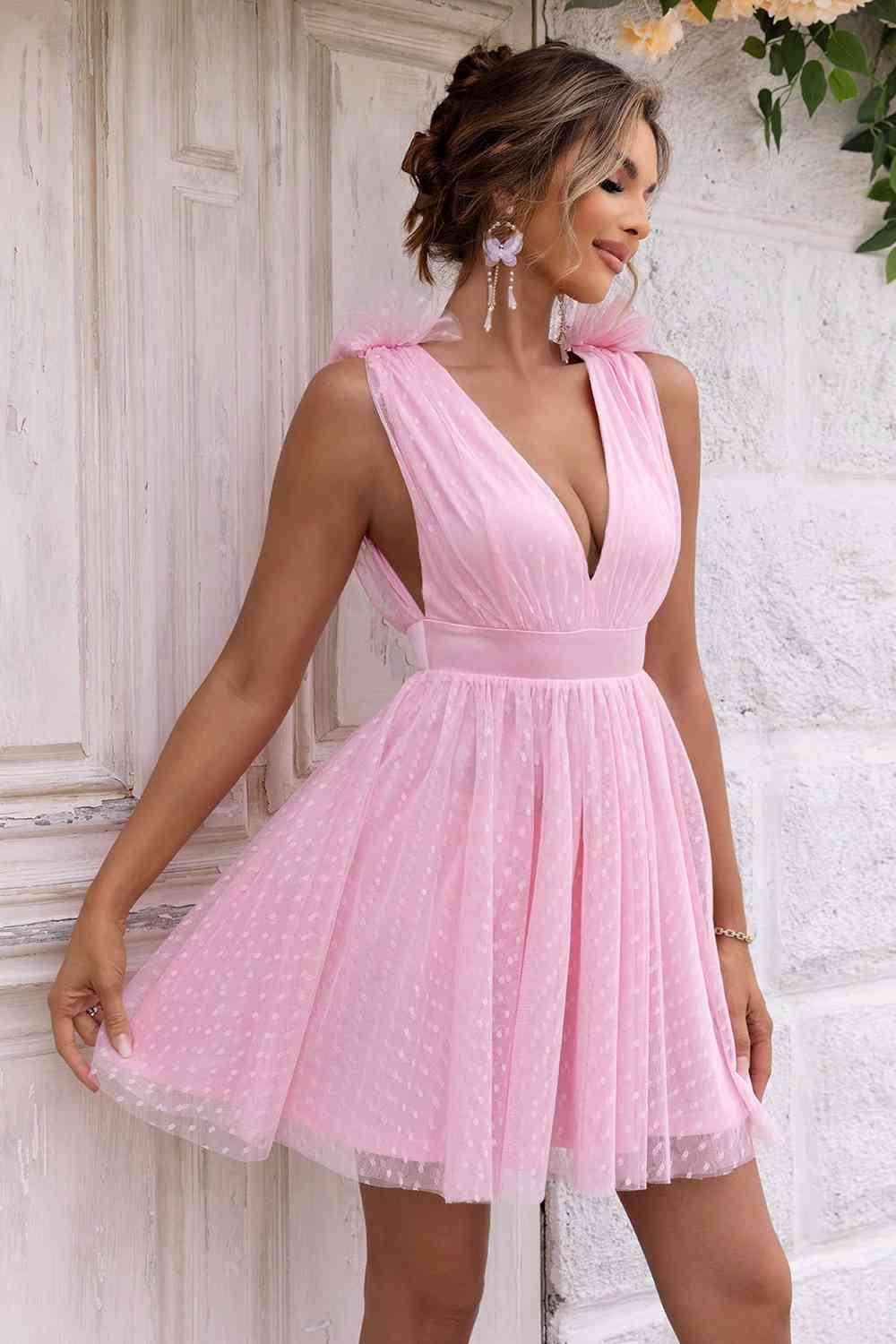 Open Back Sleeveless Mesh Dress with Lace Detail and Lining