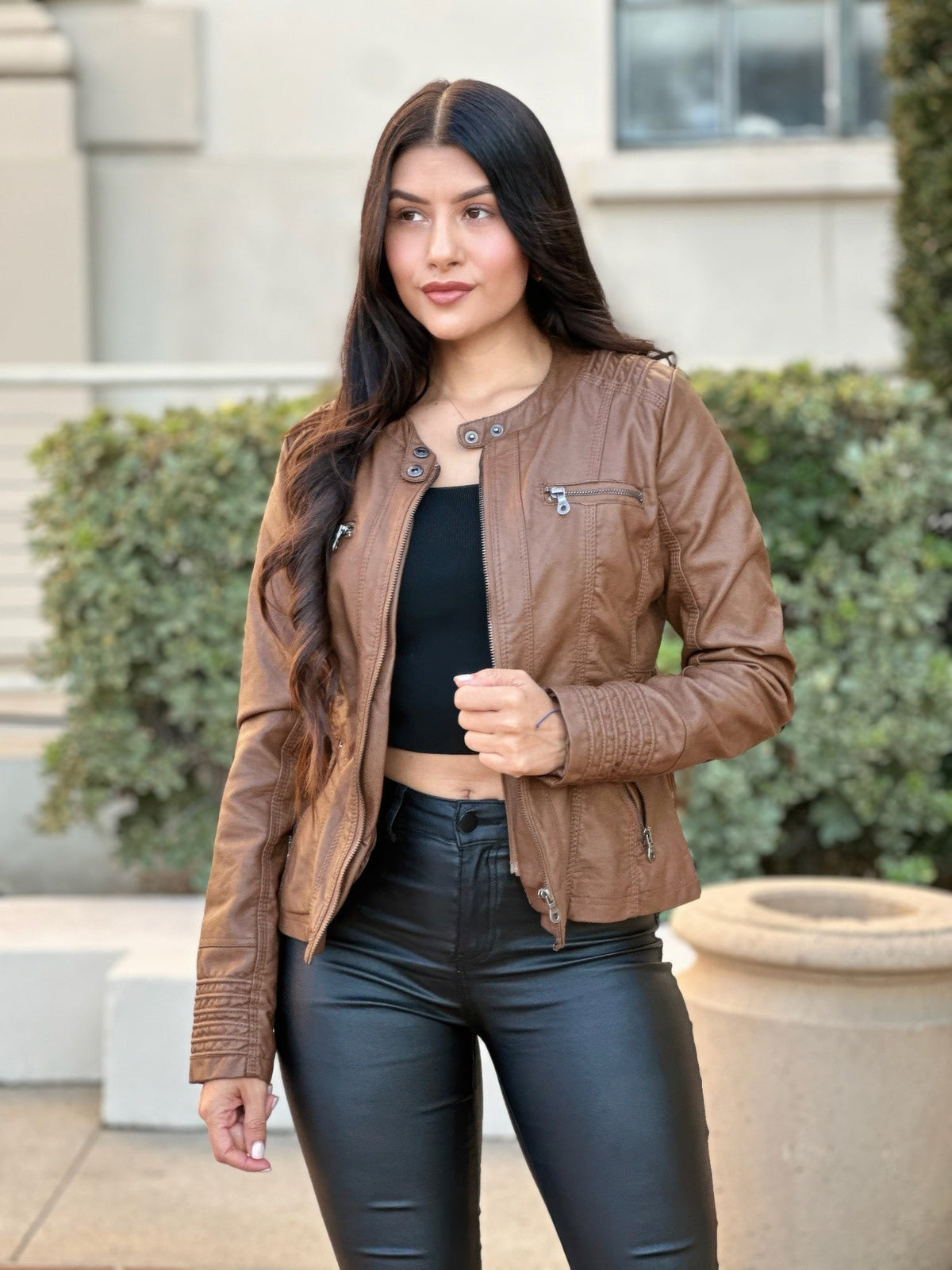 Woman Fashion Hooded Faux Leather Jacket