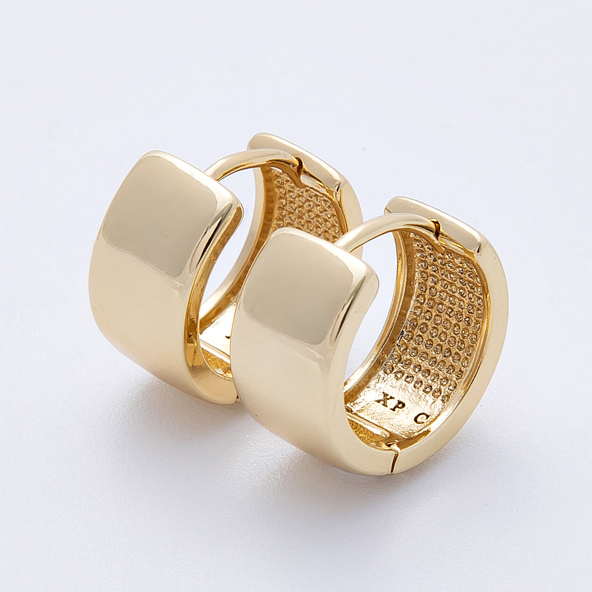 14K Gold Filled 15mm Minimalist Plain Wide Huggie Earrings | Earrings-00181