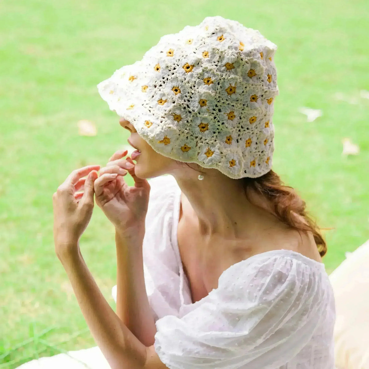 FLORA Crochet Hat In Off White