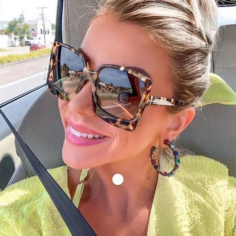 Fashion Oversized Women Square Big Frame Graduent Woman and Lady Sunglasses Brand Designer with UV400 Protection gafas de sol mujer