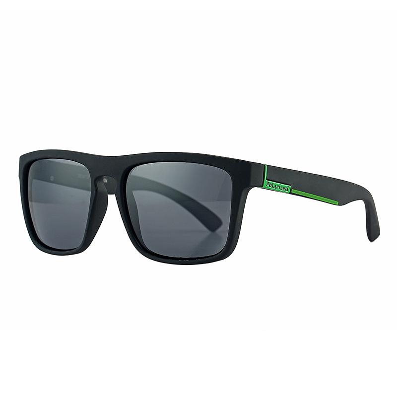 Polarized Men&