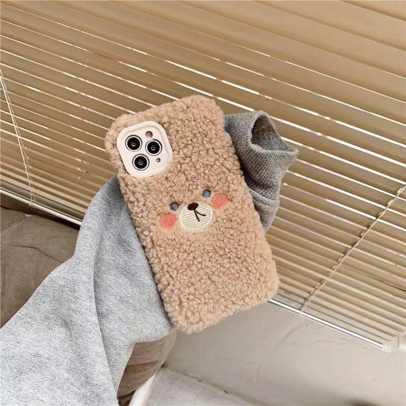 Cute Brown Bear Plush Phone Case For Iphone 14 11 12 13 Pro Max 7 8 X XS Max XR SE2 Autumn And Winter Shockproof Full Case Cover Cute Bear Animal Winter Warm Plush Fabric Phone Case
