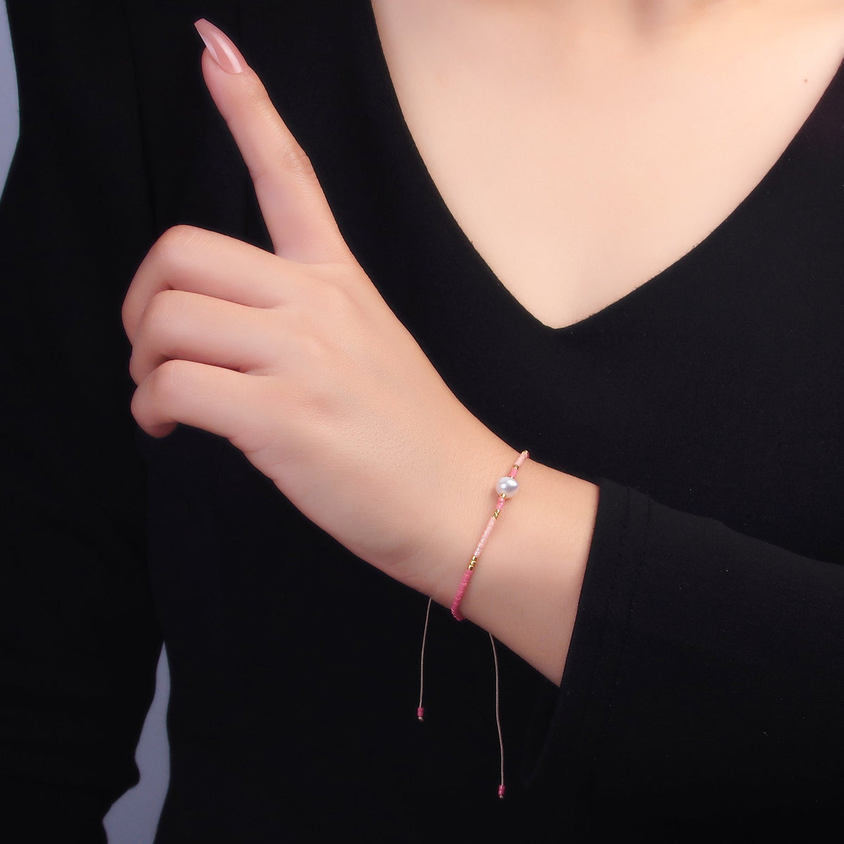 Shell Pearl Pink Gemstone Bead Coil Stretch Adjustable Bracelet | WA-2743
