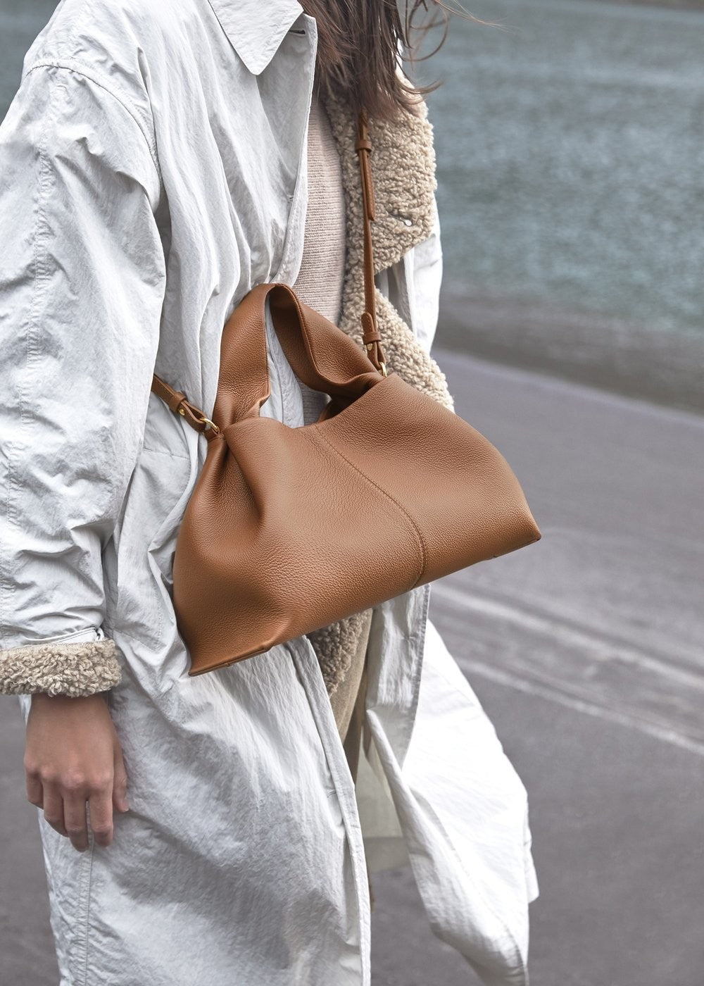 Cloud bag female, popular tote bag, shoulder top handle bag