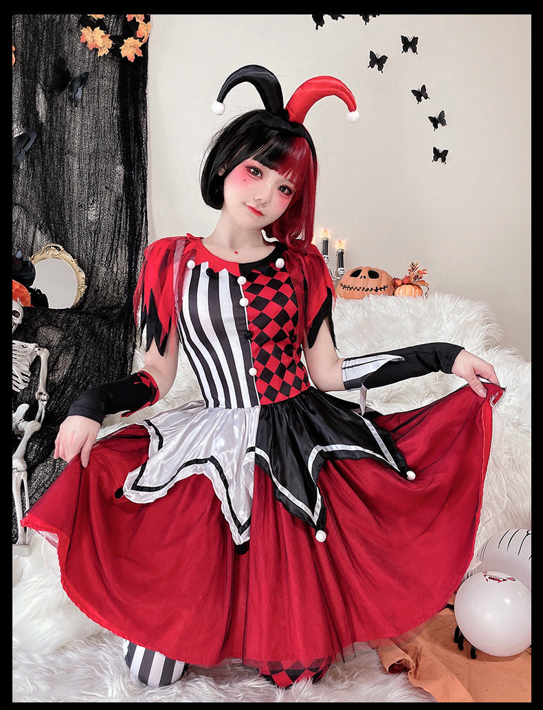 Halloween costume circus clown