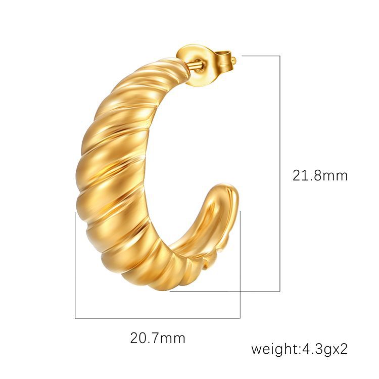 Ribbed C-Shape Hoop Earrings