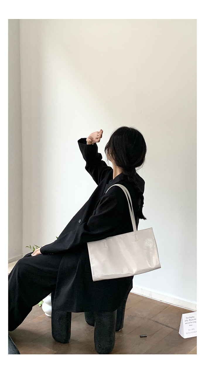 stylish tote bag, large capacity shoulder bag, tote bag chic, casual women&