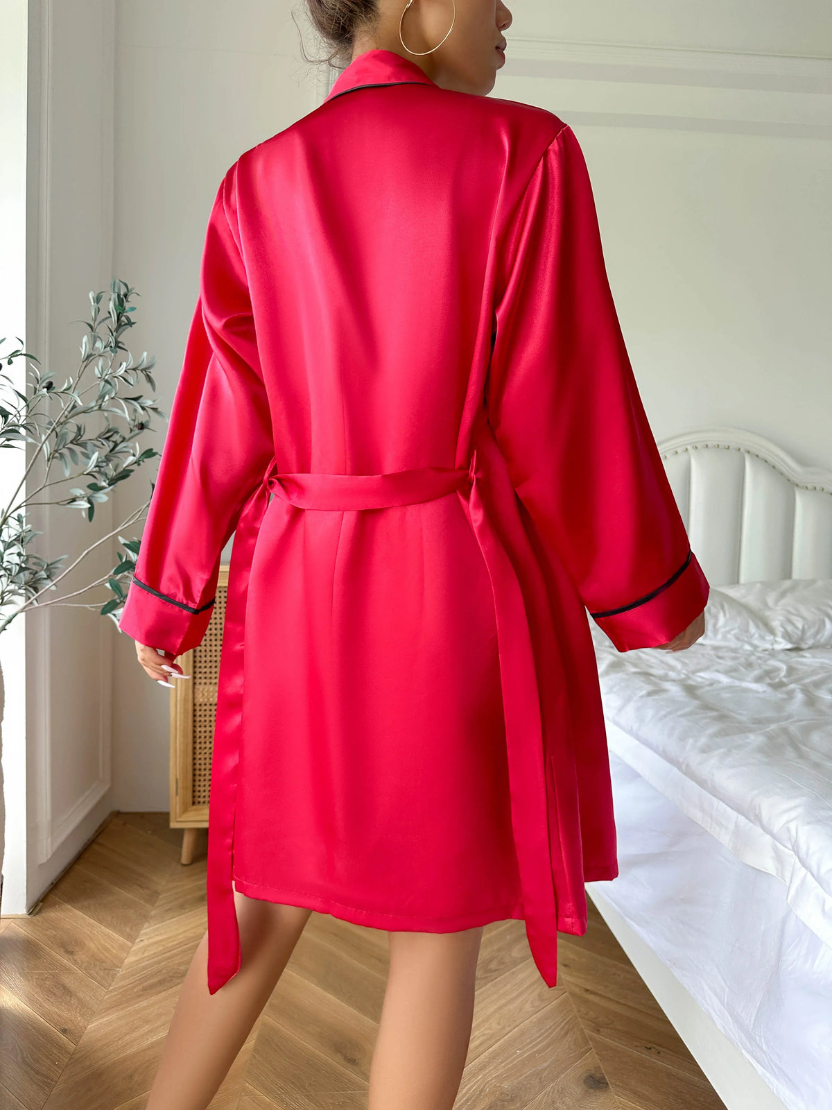Simple Satin Elegant 3 Pcs Pajama Set For Women Long Sleeve Belted Robe V Neck Cami Top And Shorts Women&