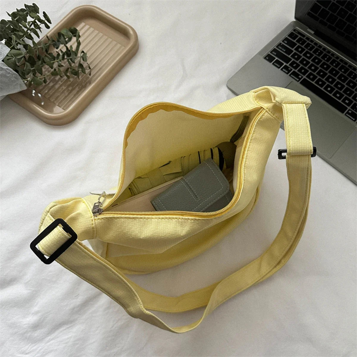 Minimalist Crossbody Bag With Puppy Pendant - Scratch-Resistant Nylon