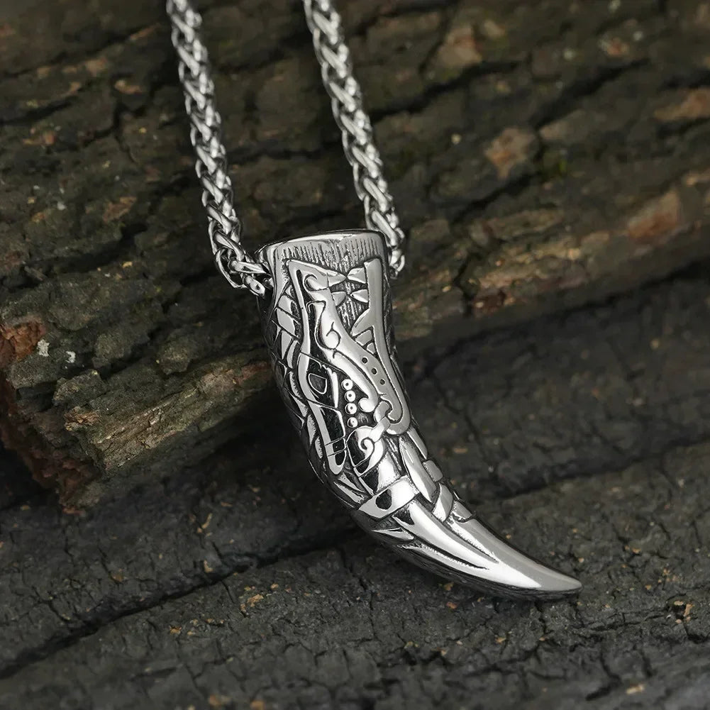 Vintage Titanium Steel Nordic Mythology Spiritual Viking Necklace Men Wolf Teeth Necklace for Men Amulet Jewelry