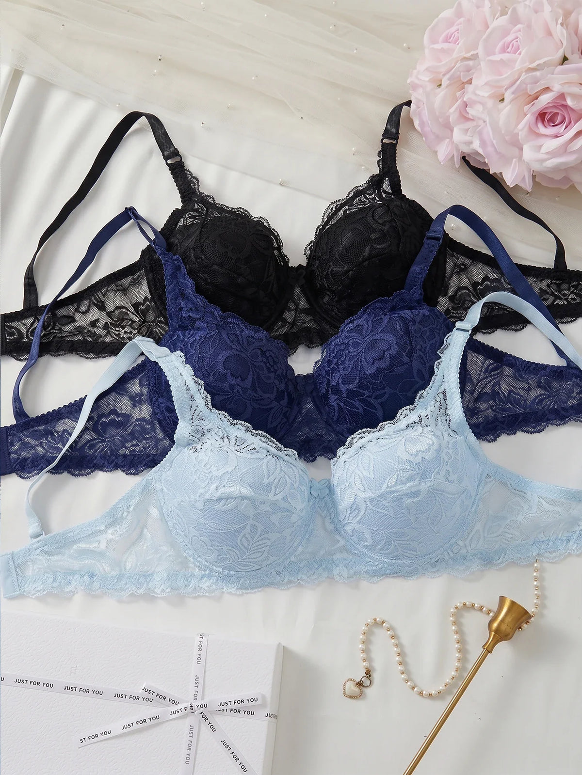 3 Colors PCS Lace Women Bras Cutout Lace Underwire Thin Push Up Bra French Breathable Lace Sexy Bras
