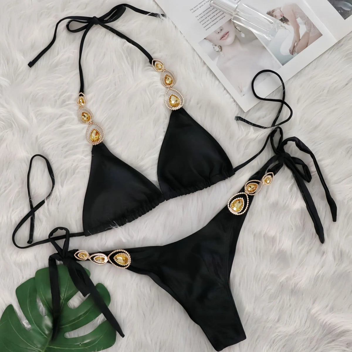 DEKA Two Pieces Halter Metal Chains Diamond Bikini Set Shiny Rhinestone Bikini Women Swimsuit Female Swimwear Bathing Suit Swim