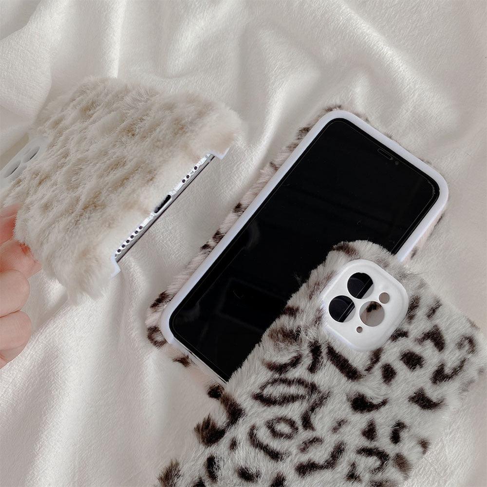 Fashion Fluffy Plush Leopard Camera Protection Phone Case For iphone 13 11 12 Pro MAX X XS XR Winter Warm Girl Soft and Comfortable Case Unique Design Soft Cover