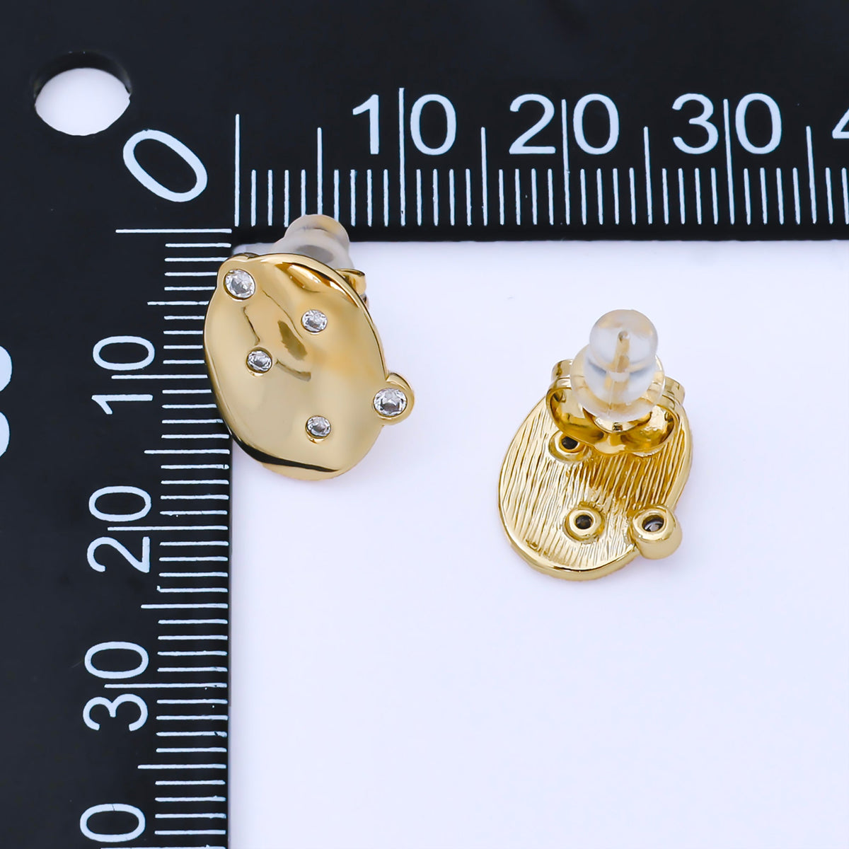 24K Gold Filled 15mm Clear CZ Dotted Hammered Oval Stud Earrings | AB1642