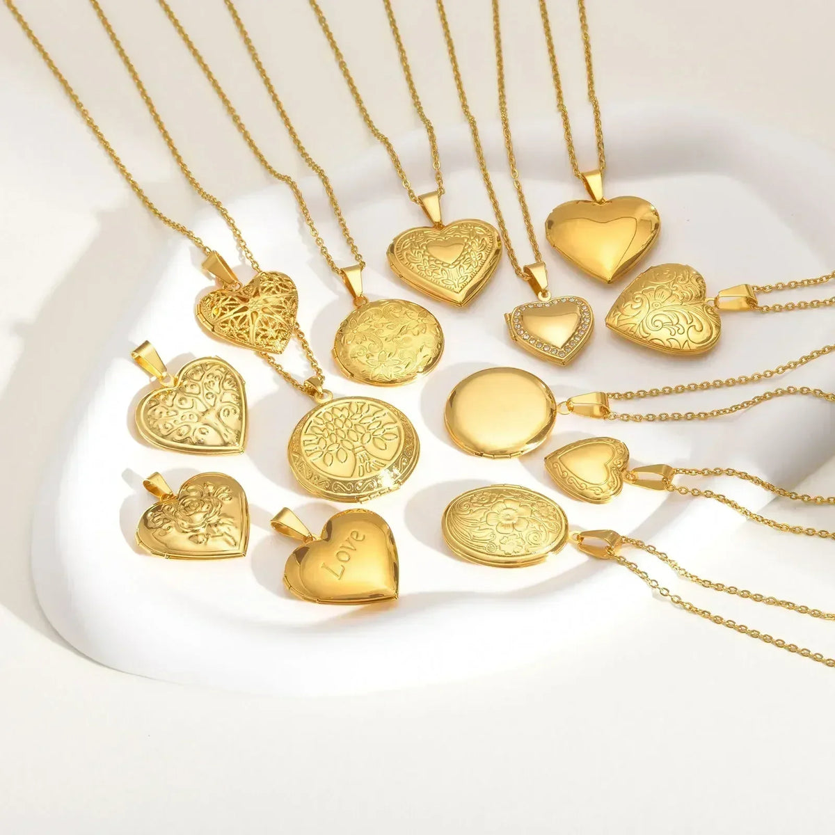 Vnox Stainless Steel Heart Locket Necklace Pendant with Photo Frame, Elegant Gold Plated Design Womens Gift